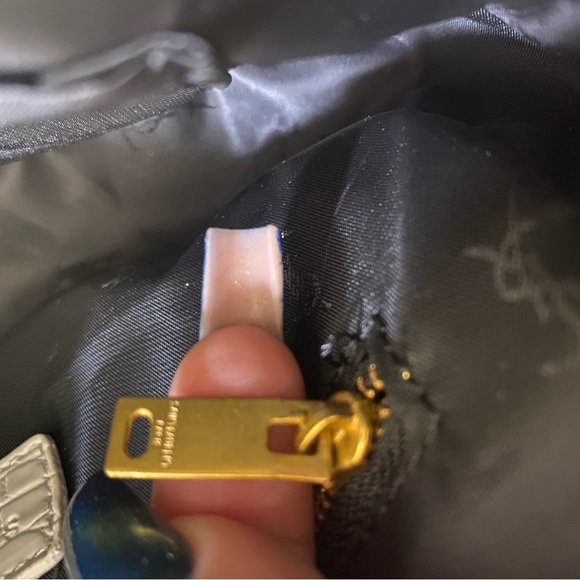 Fashion White ParisLe 5 a 7 Croc Embossed Shoulder Bag with Gold Mono Accents - Picture 8 of 11